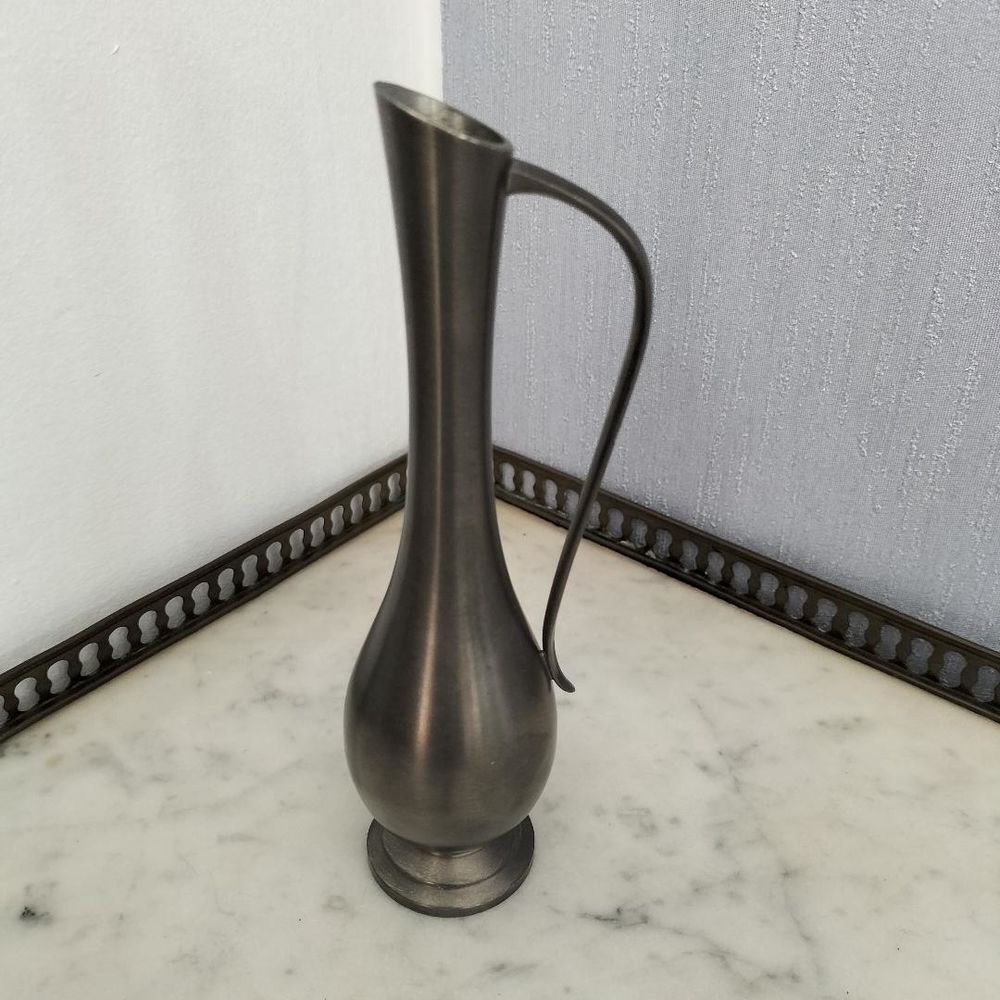 Vase en �tain 8 Tassin-la-Demi-Lune (69)