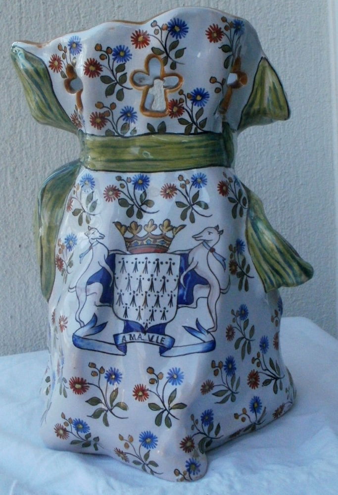 Vase en faience de Desvres estampillé Jules VERLINGUE 28 Montauban (82)