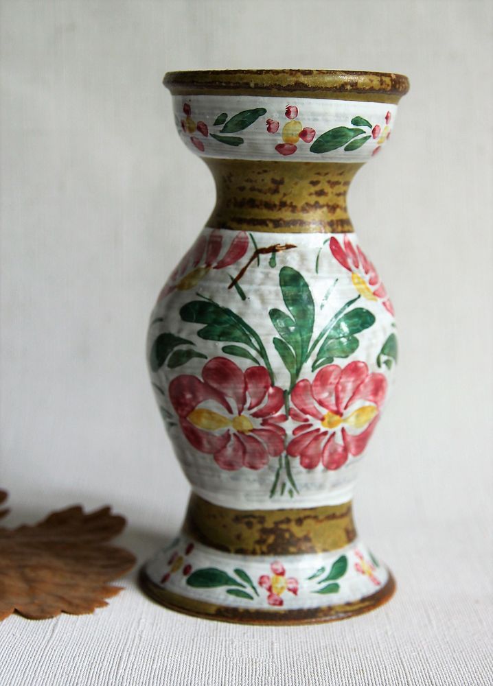 Vase en grès bois Keraluc Quimper. Beau décor fleuri.
12 Sceaux (92)