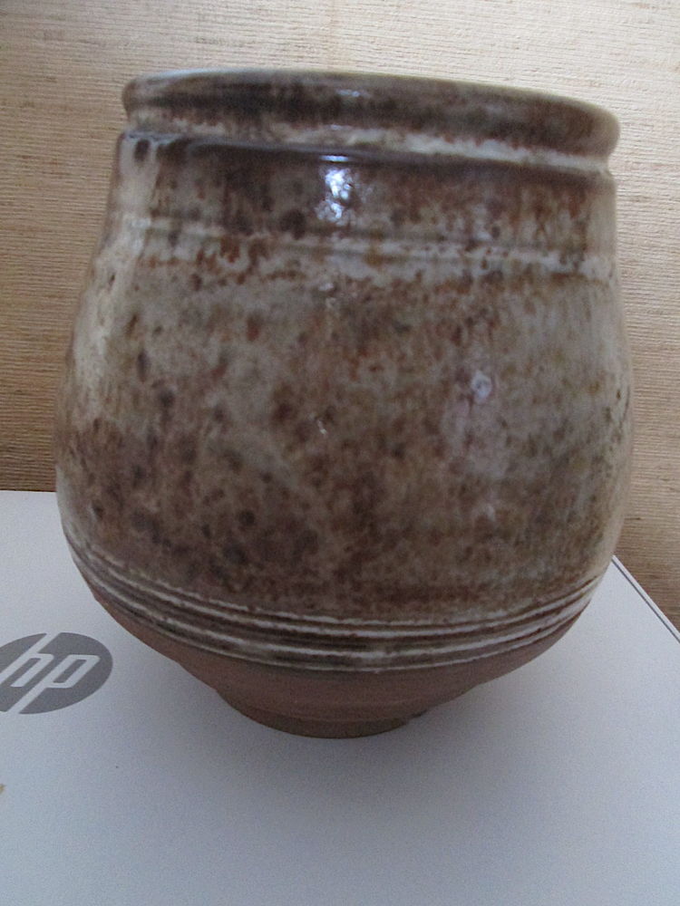 Vase en gr�s brun �maill� 15 Herblay (95)