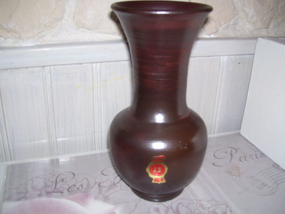 Vase en gr�s V�ritable poterie normande
6 Estr�es-Saint-Denis (60)