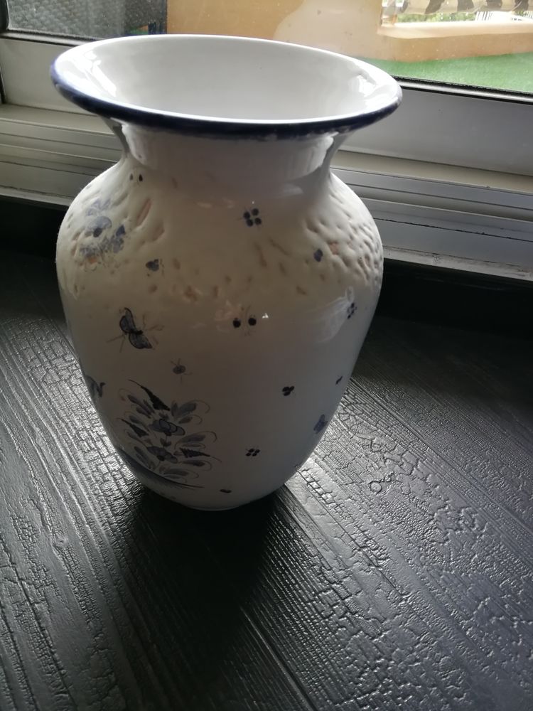 Vase Moustier 30 Cagnes-sur-Mer (06)