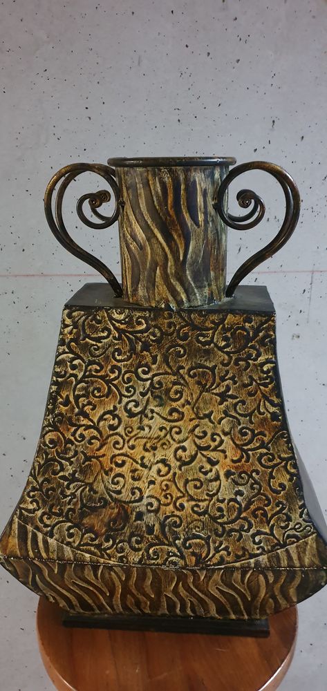 VASE PICHET D�CORATION 25 Marseille 9 (13)