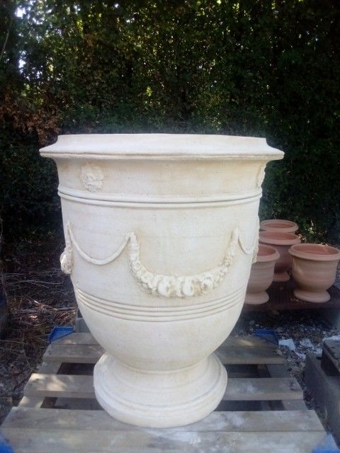 Vase, Pot en pierre 440 Ch�teau-l'�v�que (24)