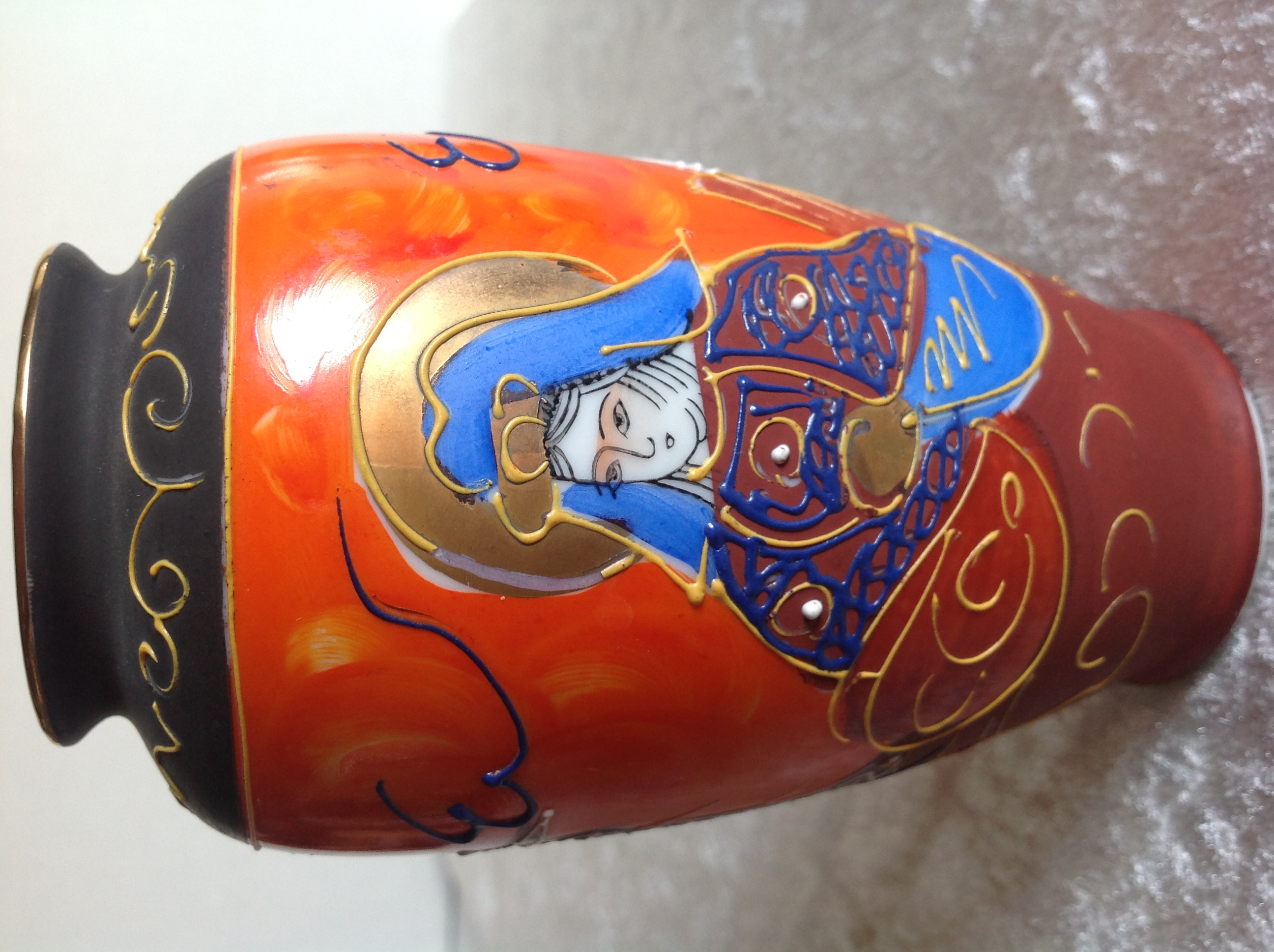 VASE PORCELAINE SAMOURAI DRAGON PEINT � LA MAIN Envoi Possi
8 Tr�gunc (29)