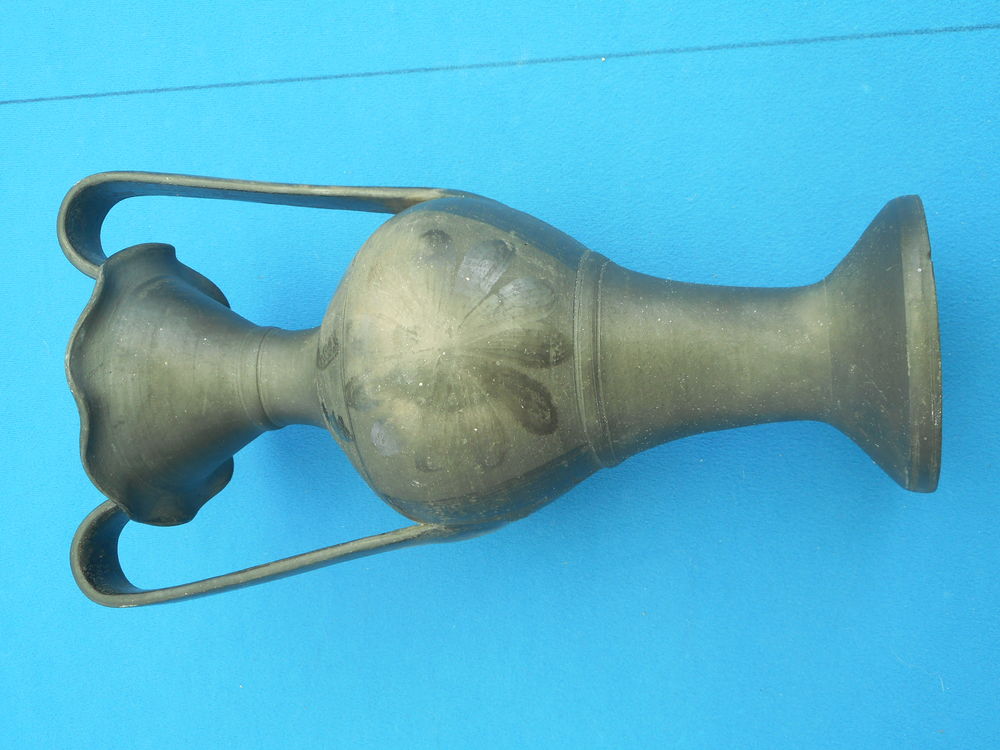 Vase poterie portugaise de Basalhaes 20 Nieuil-l'Espoir (86)