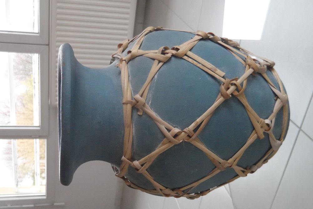 VASE  EN  PROVENANCE DE GRECE 12 Chamb�ry (73)