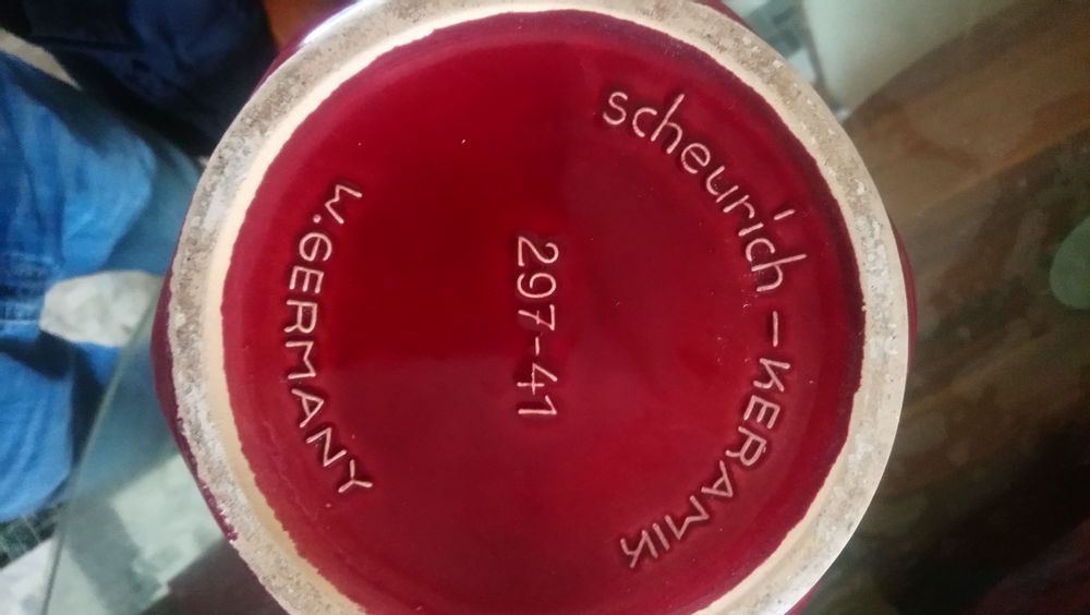 Vase rouge bordeaux scheurich keramik exagonal
80 Reugny (03)