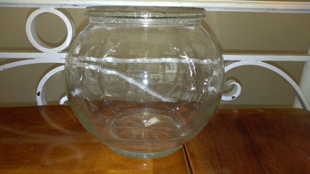 Vase verre boule 5 Roquefort-les-Pins (06)