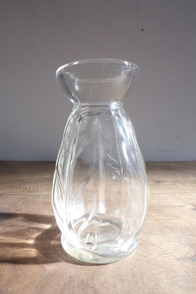 Vase vintage en verre transparent num�rot� 6 3 Laval (53)