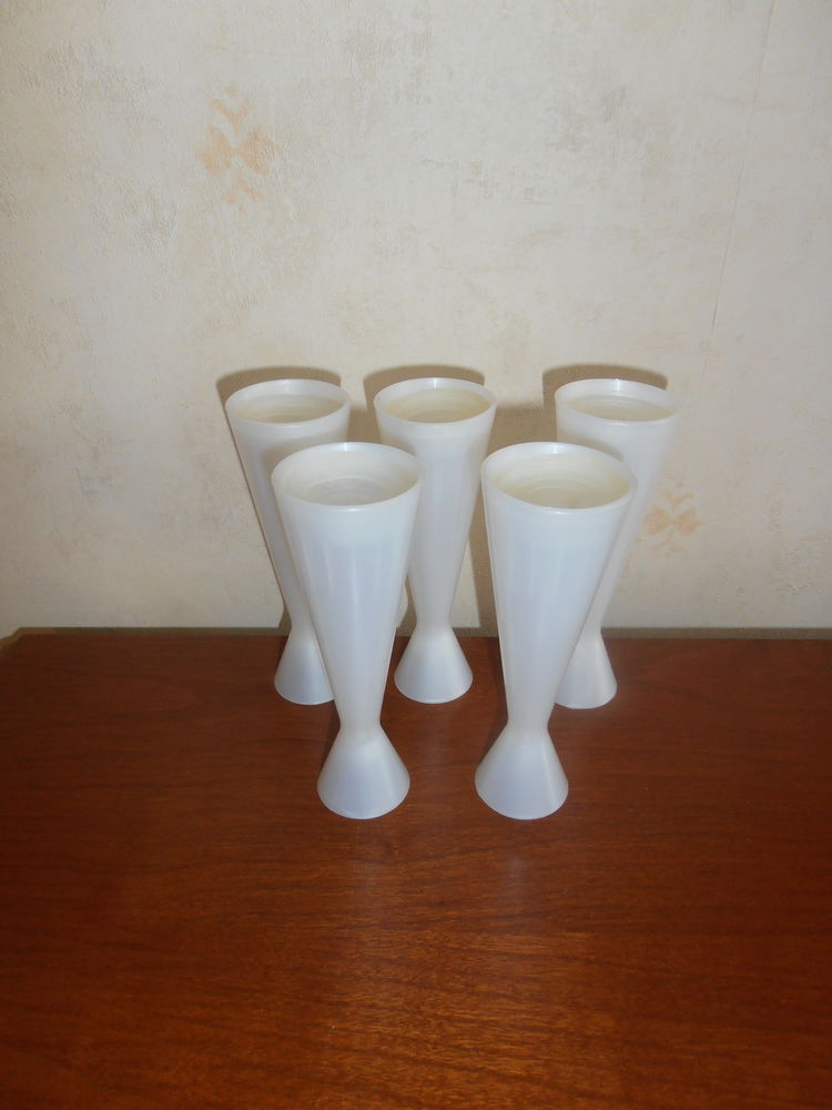 5 Vases � customiser (57) 4 Tours (37)