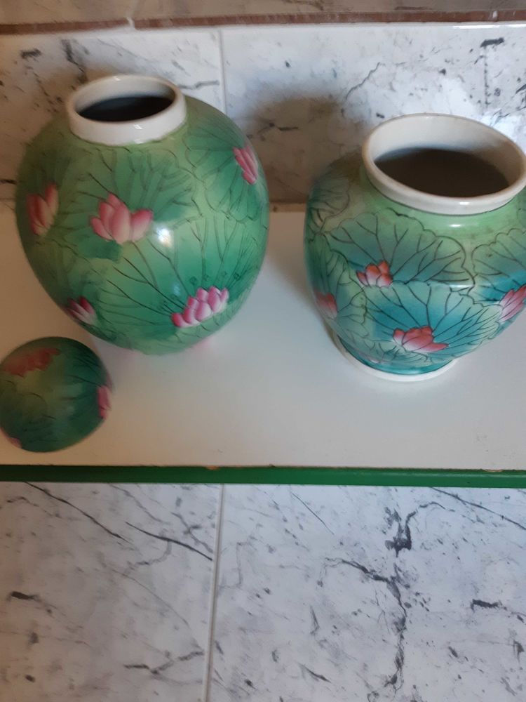 2 vases en faience vert 5 Sens (89)