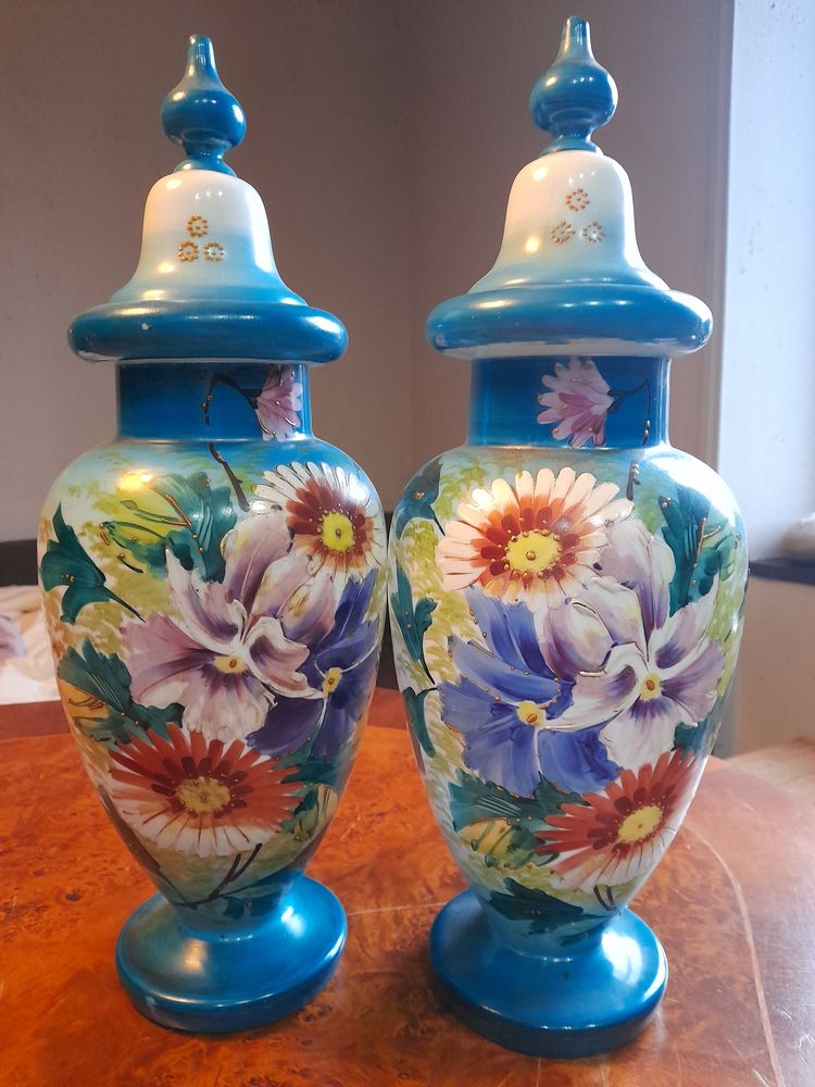 Vases porcelaines 100 Beaulieu-sur-Dordogne (19)