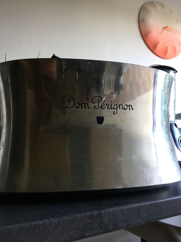 Vasque � champagne Dom P�rignon en �tain 178 Lyon 4 (69)