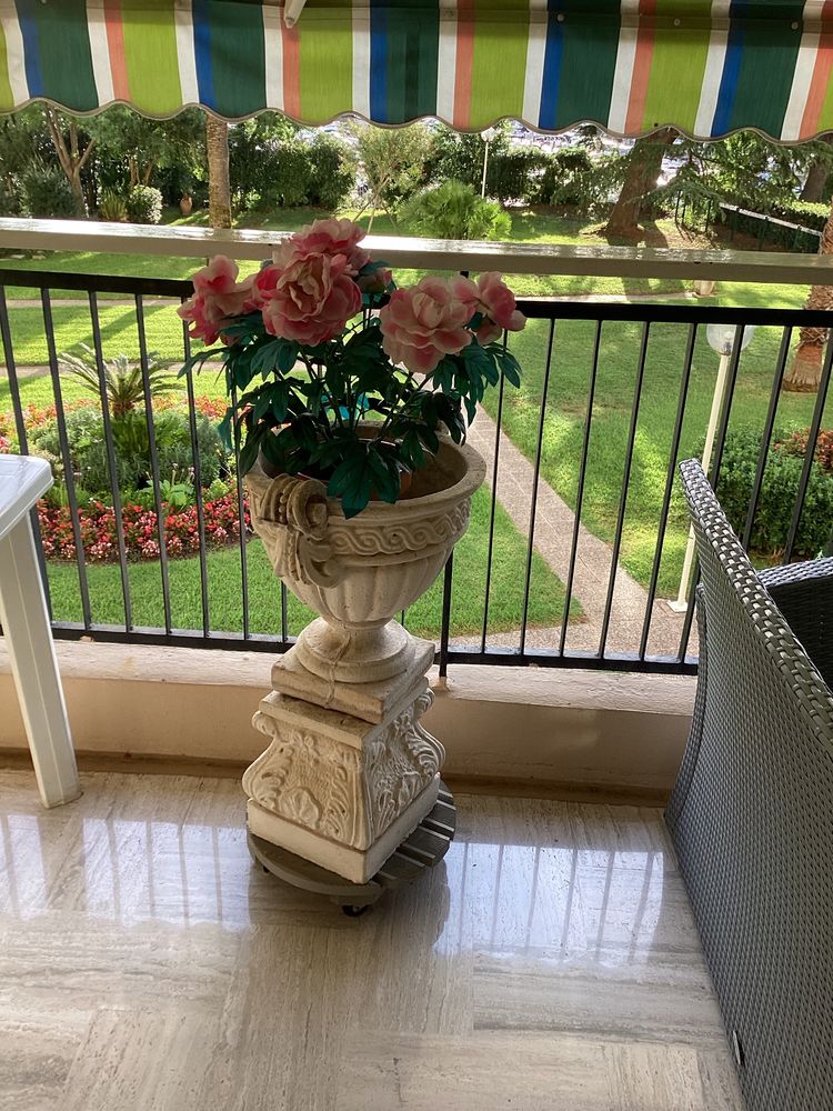 VASQUE DE JARDIN EN PIERRE 85 Mandelieu-la-Napoule (06)