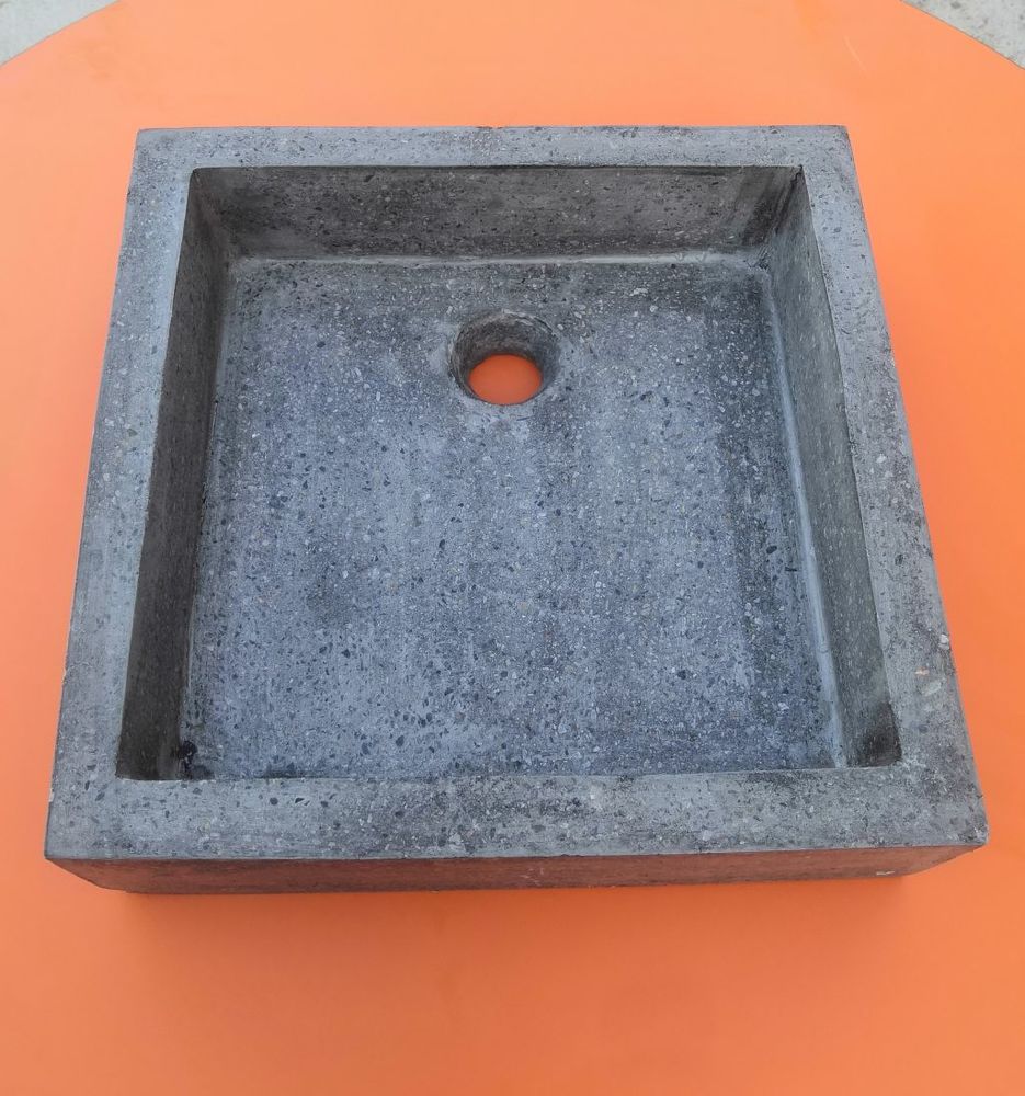 Vasque à poser en grès cérame noire pour meuble SDB 580 La Seyne-sur-Mer (83)