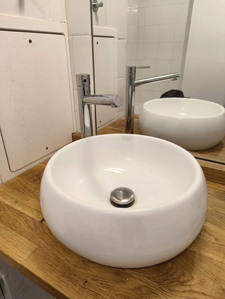 LOT : une vasque ronde, un mitigeur, plan travail 80 Angers (49)