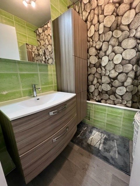 VASQUE SALLE DE BAIN + 2 MEUBLES (Avril 2022) JAMAIS SERVI 400 Paris 18 (75)