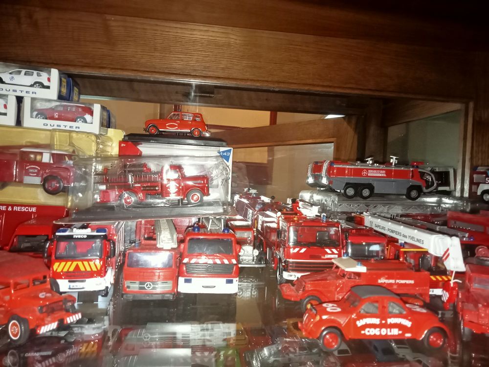 v�hicules de pompiers 7548 Maillet (03)