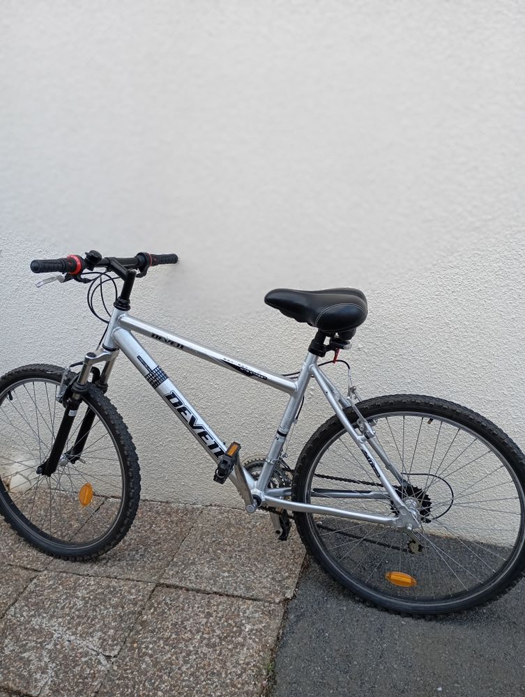 V�lo VTT adulte, cadre Alulinium ,3 plateaux, 7 pignons 70 Rennes (35)