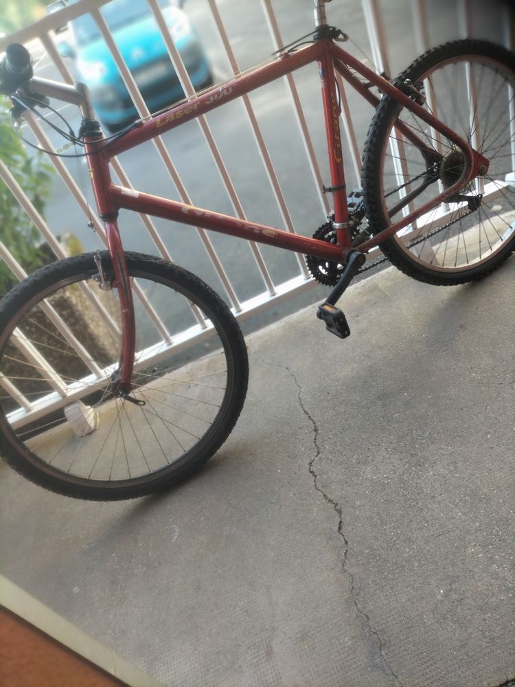 V�lo VTT adulte 26 pouces gitane laser 300 bon �tat 90 Cachan (94)