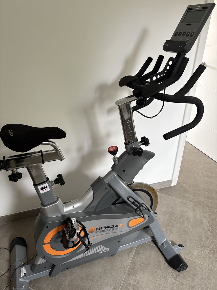 V�lo d'appartement connect� 750 Flayosc (83)