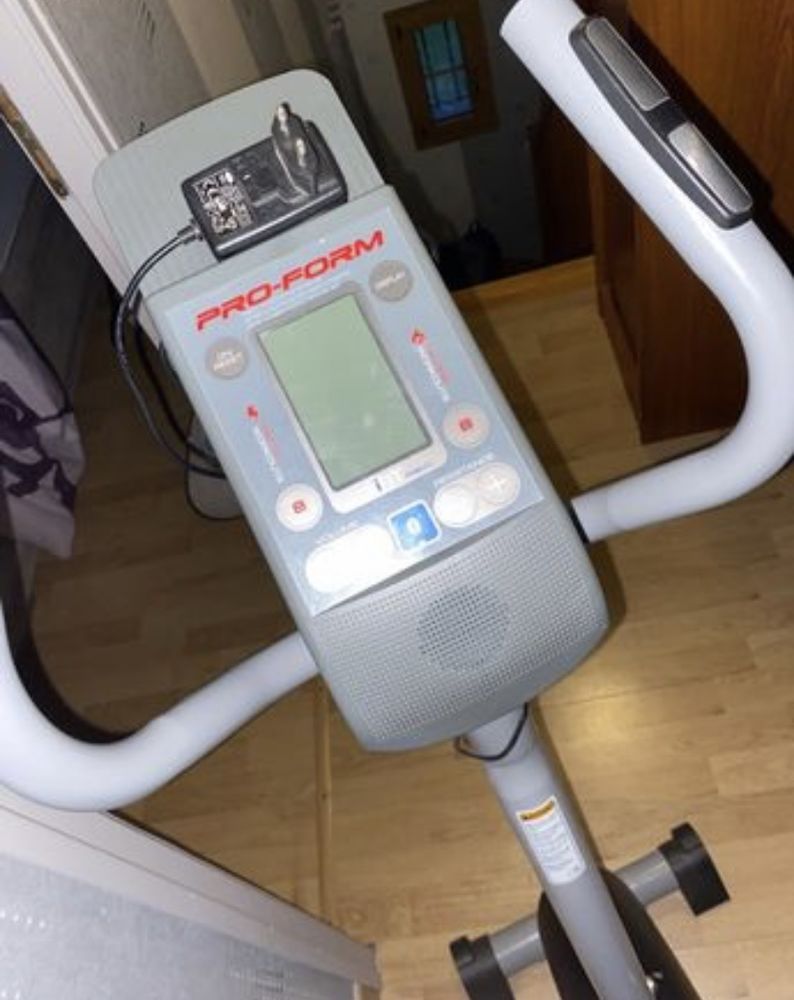 Vélo d'appartement électrique