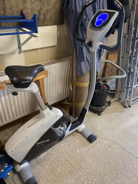 V�lo appartement  KETTER Golf P
etat neuf !!!!!! 400 Marboz (01)