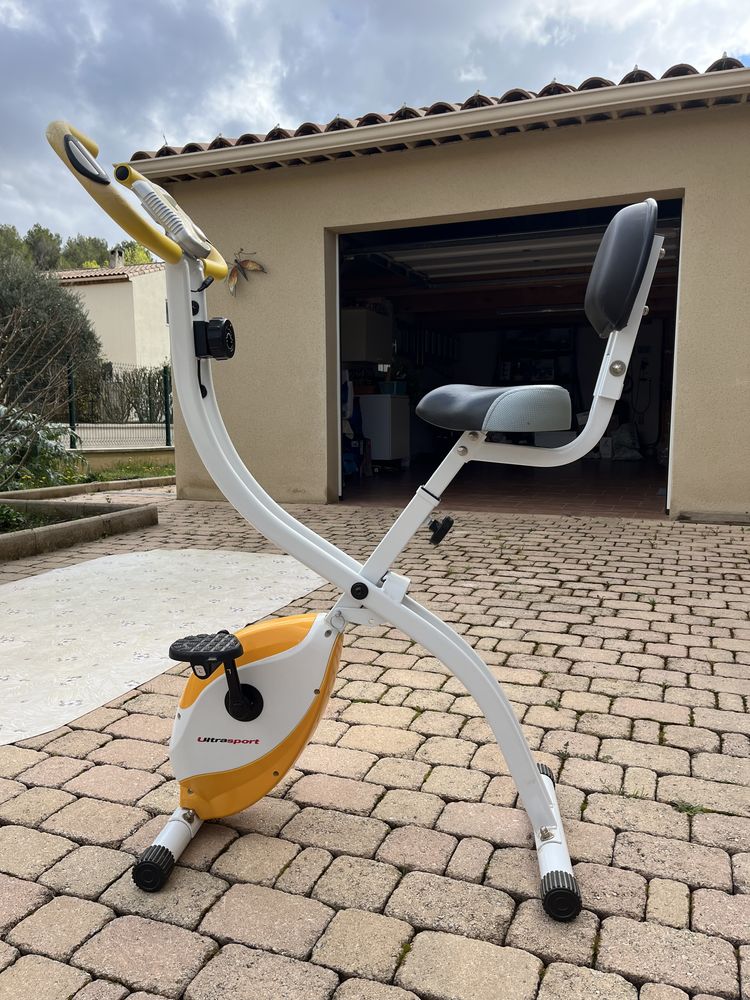 VELO D'APPARTEMENT PLIANT 100 Lauris (84)