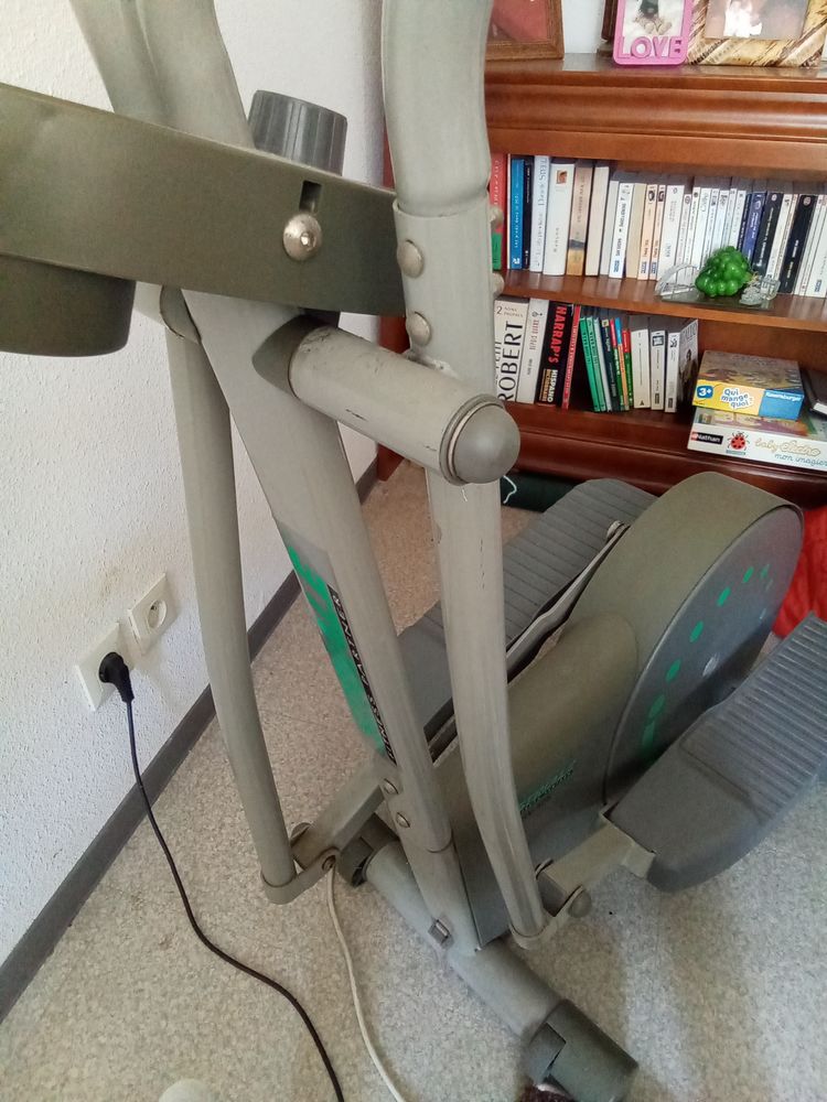 V�lo d'appartement rameur 100 St Isidore (06)