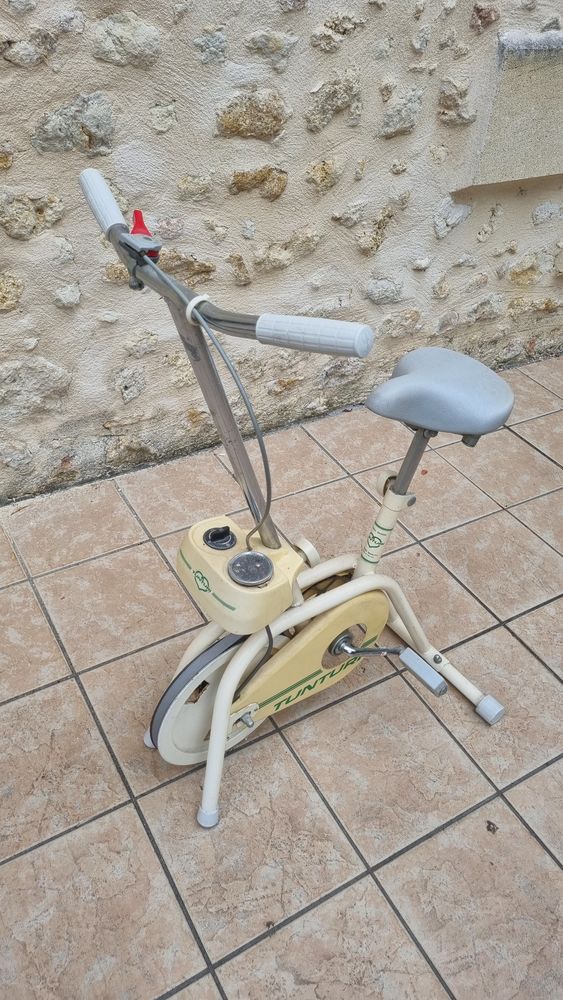 V�lo d'appartement TUNTURI 20 Blanquefort (33)