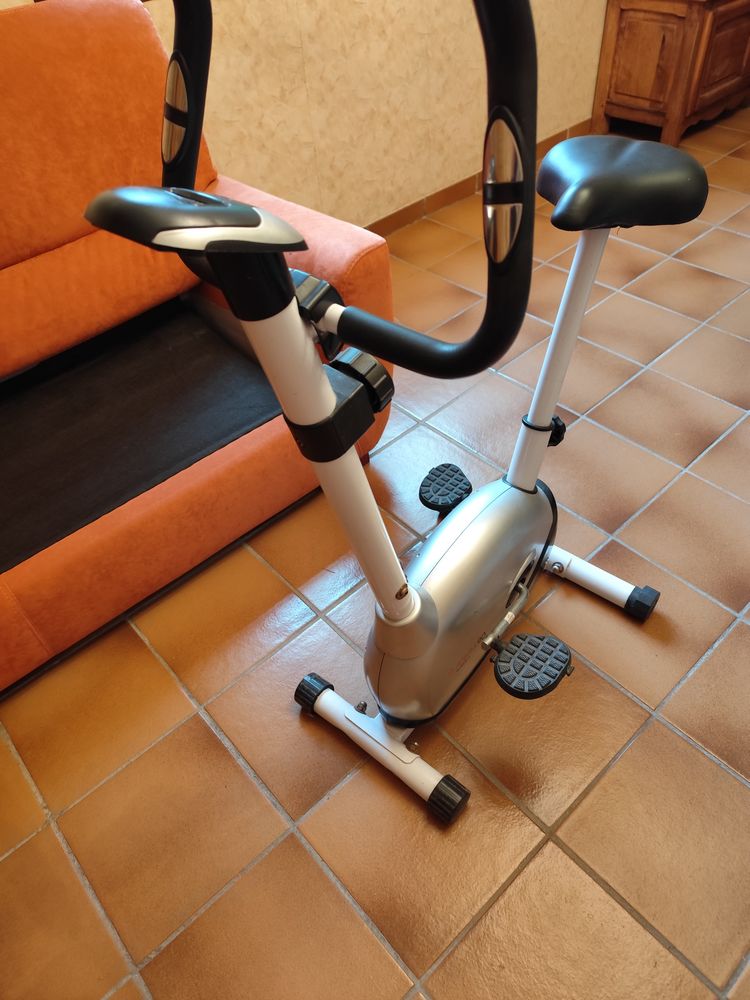 v�lo d'appartement 40 �guilles (13)