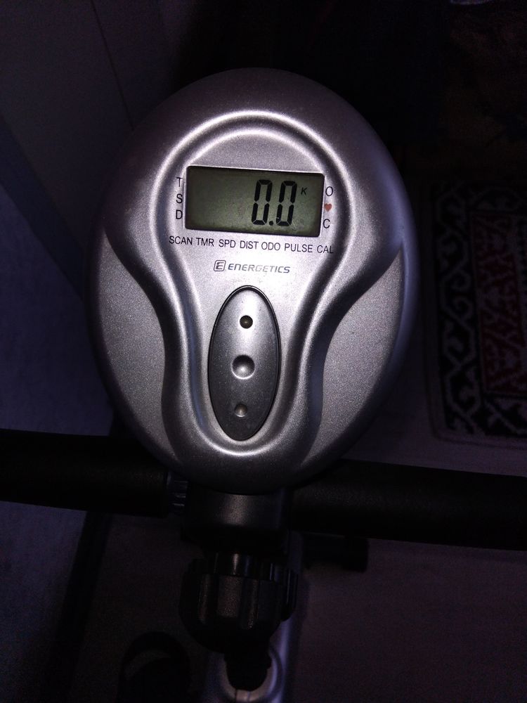 VELO appartement
50 �lancourt (78)