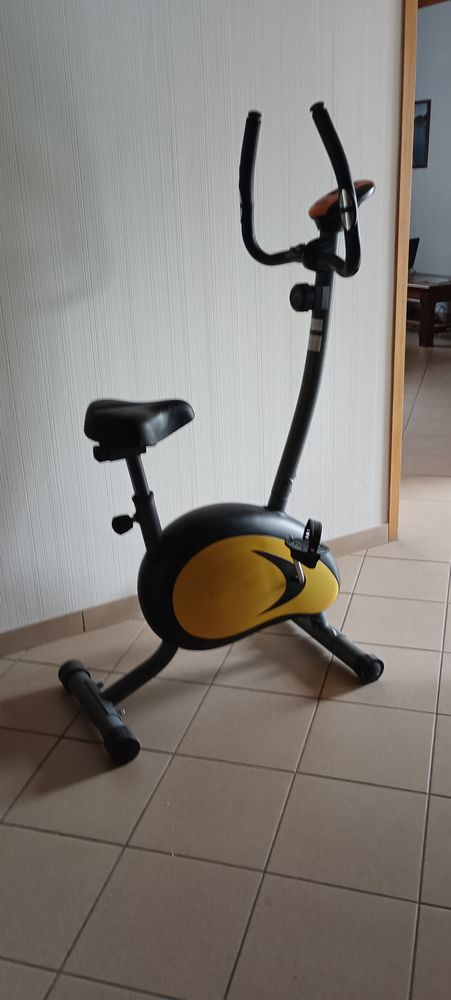 v�lo d,appartement 30 Tullins (38)