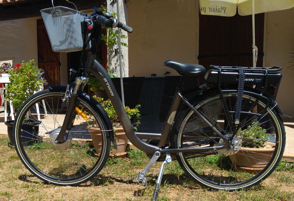 vélo à assistance électrique 950 Rians (83)