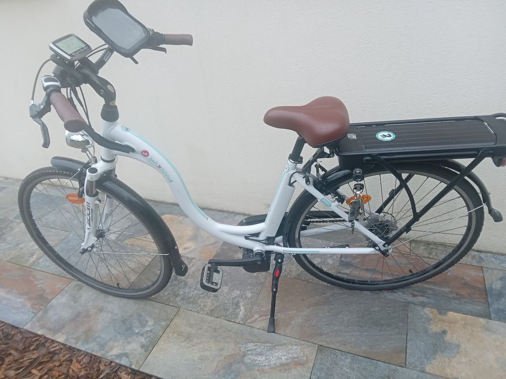 V�lo � assistance �lectrique avec batterie neuve. 700 Carquefou (44)