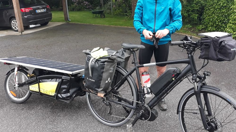 V�lo � assistance �lectrique + remorque + panneau solaire 2000 Pontivy (56)