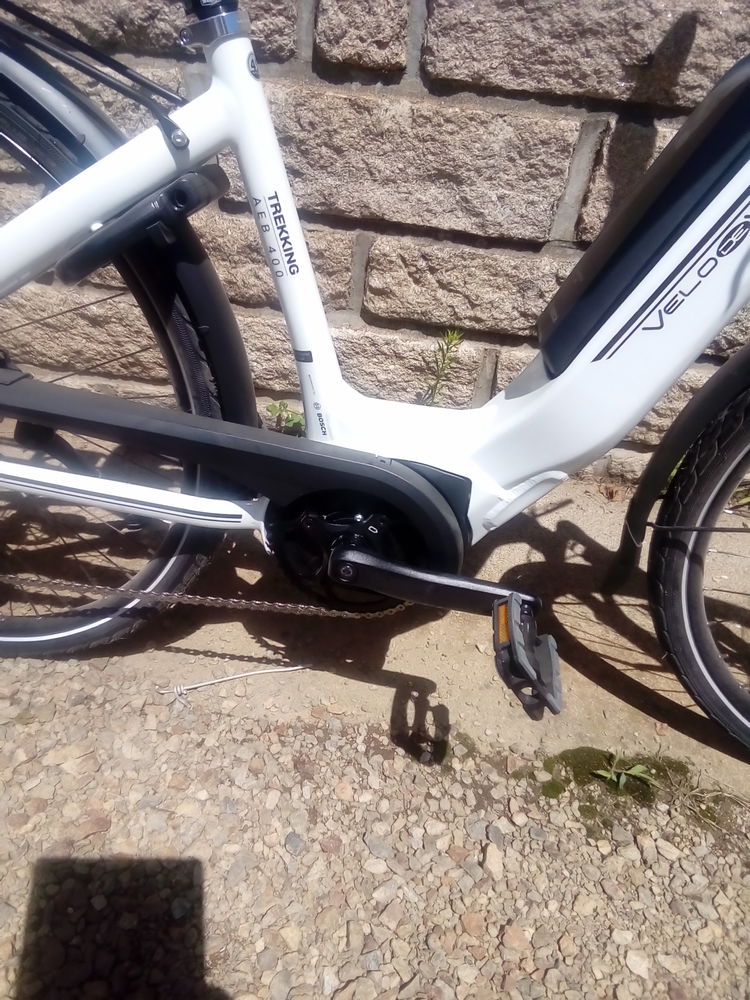 v�lo assistance �l�trique. 2000 Saint-Julien-le-Petit (87)