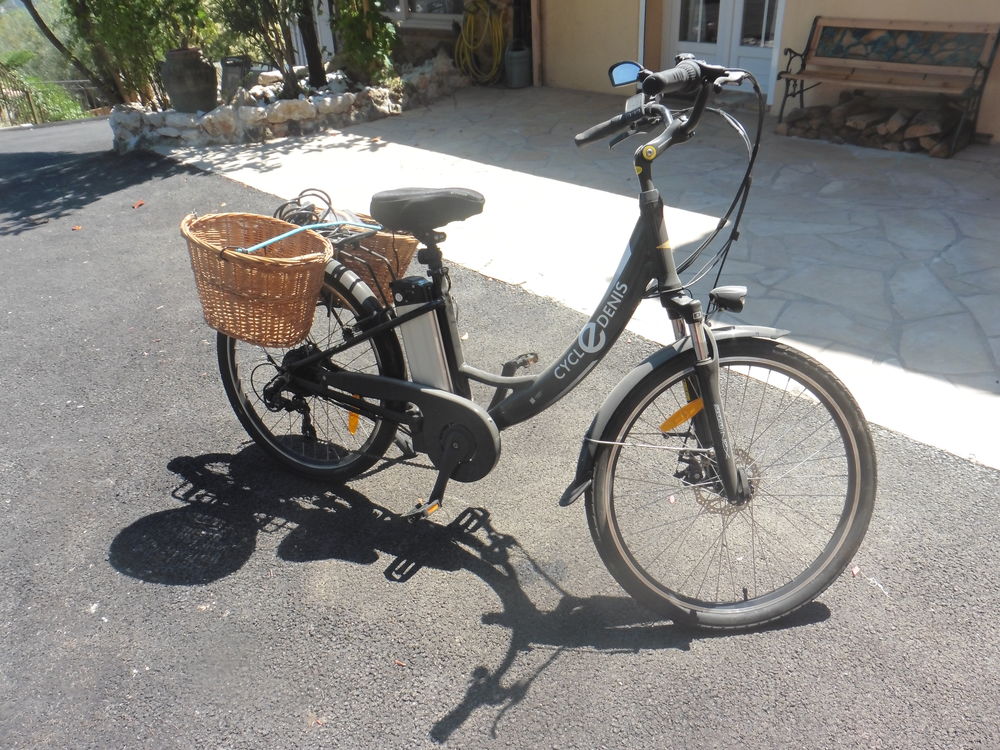 VELO ASSITANCE ELECTRIQUE 900 Saint-Jeannet (06)