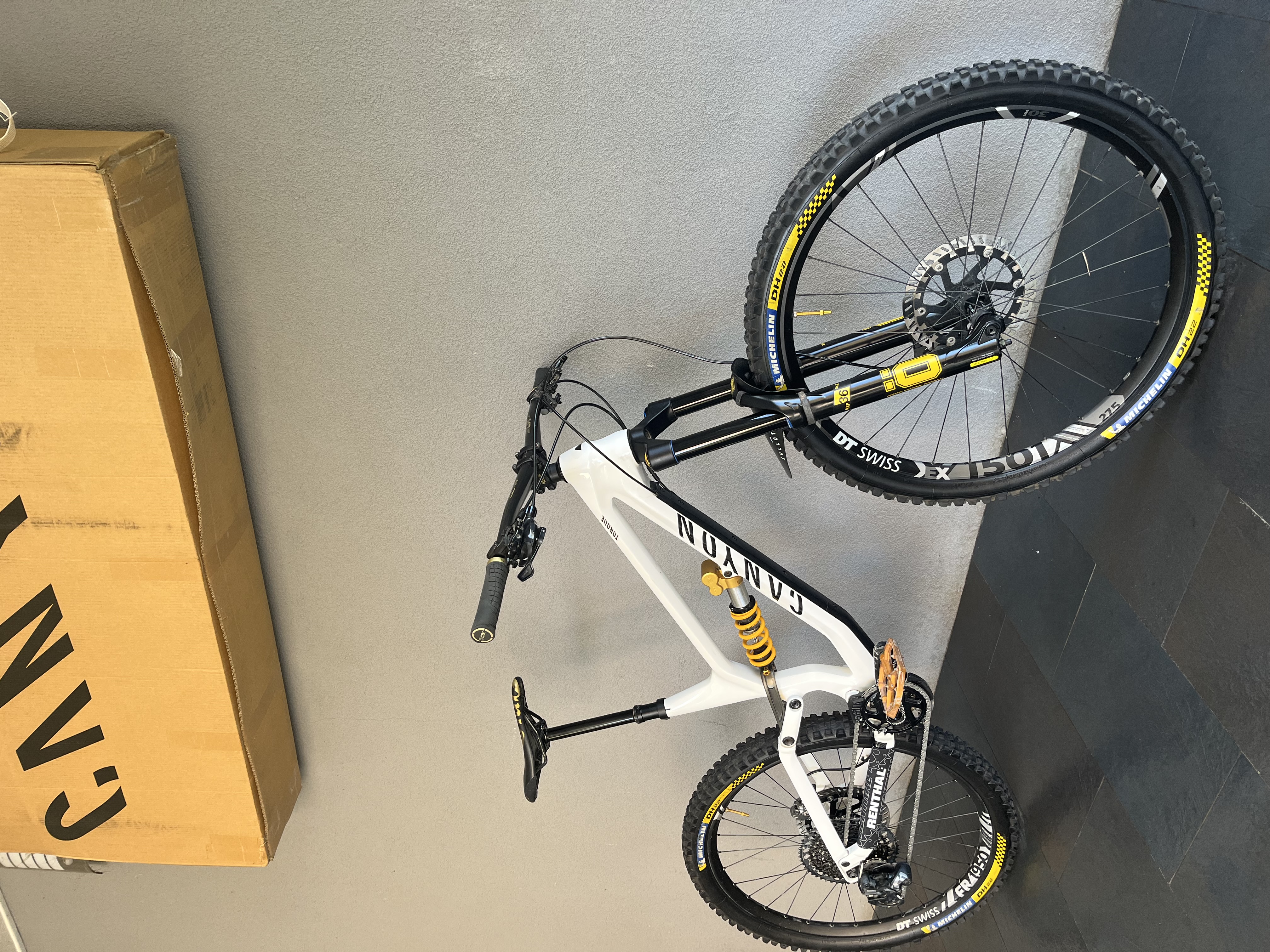 v�lo canyon torque 4490 Hayange (57)