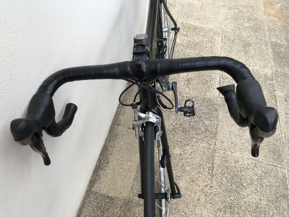 V�lo de course carbone 550 Bougligny (77)