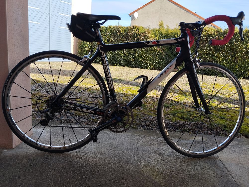 V�lo course carbone 550 Saint-Bonnet-de-Rochefort (03)