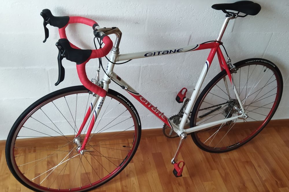 V�lo de course GITANE Taille 56 cm en excellent �tat 380 Cholet (49)
