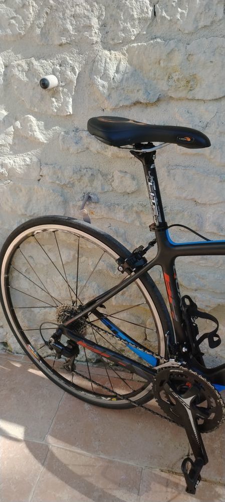 VELO DE COURSE 1000 Jonzac (17)