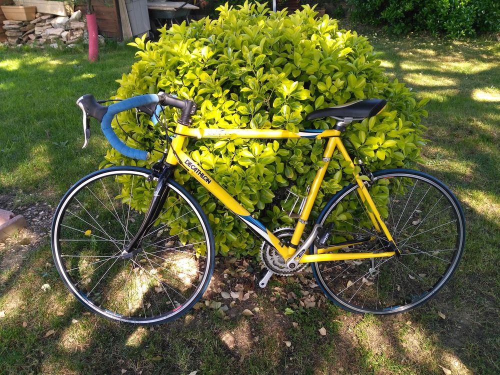 velo couse modele decatholn 200 Chalon-sur-Sa�ne (71)