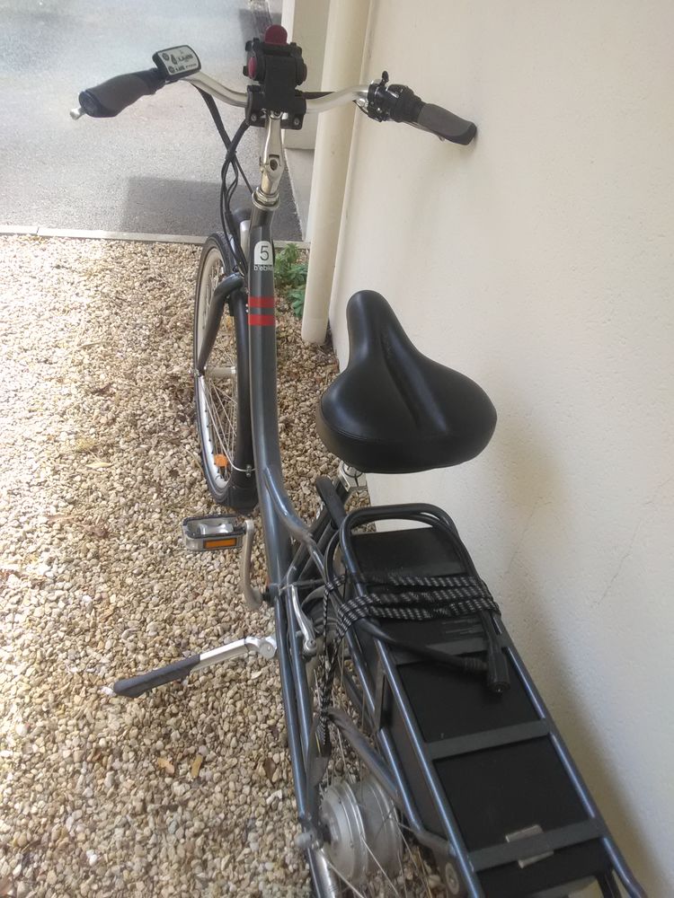 v�lo dame avec chargeur batterie + panier m�tallique 400 Saint-Nazaire (44)