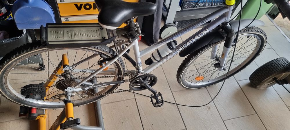 V�lo Dame Decathlon 21 Vitesses - Etat neuf 50 Tallard (05)