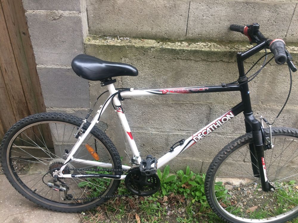 Roulette de velo decathlon