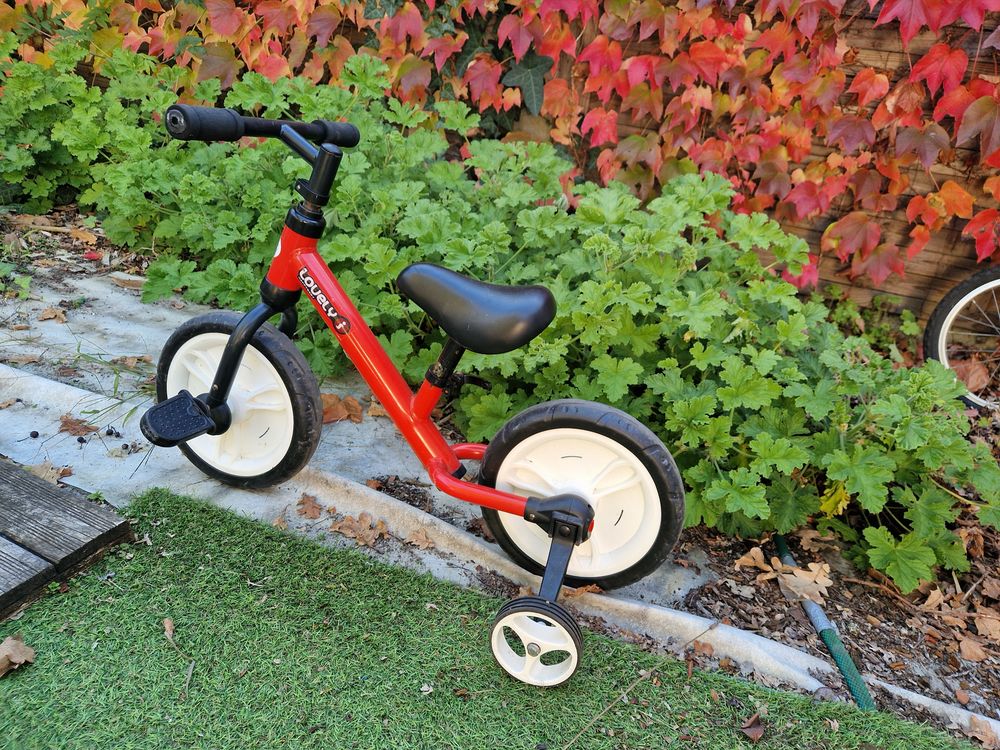 v�lo/draisienne rouge ,  Bassin d'Arcachon 10 Lanton (33)