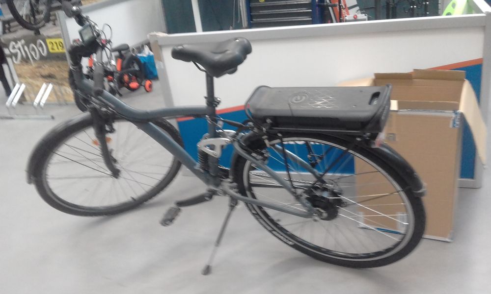 VELO ELECTRIQUE ACHETE EN 2017 PEU ROULE ETAT NEUF 0 Le Bouscat (33)